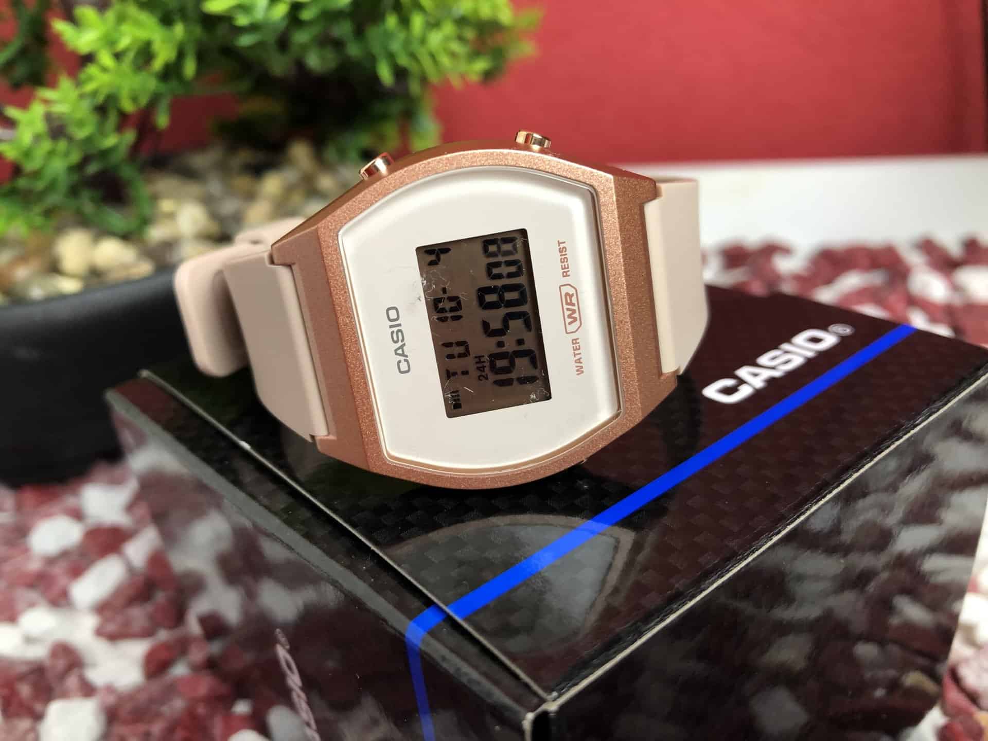 Die Casio LW-204-4AEF Damenuhr von Uhren4you.de
