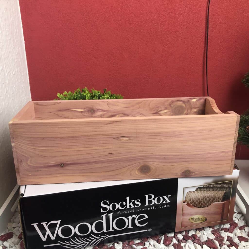 Die The good things Woodlore Sockenbox