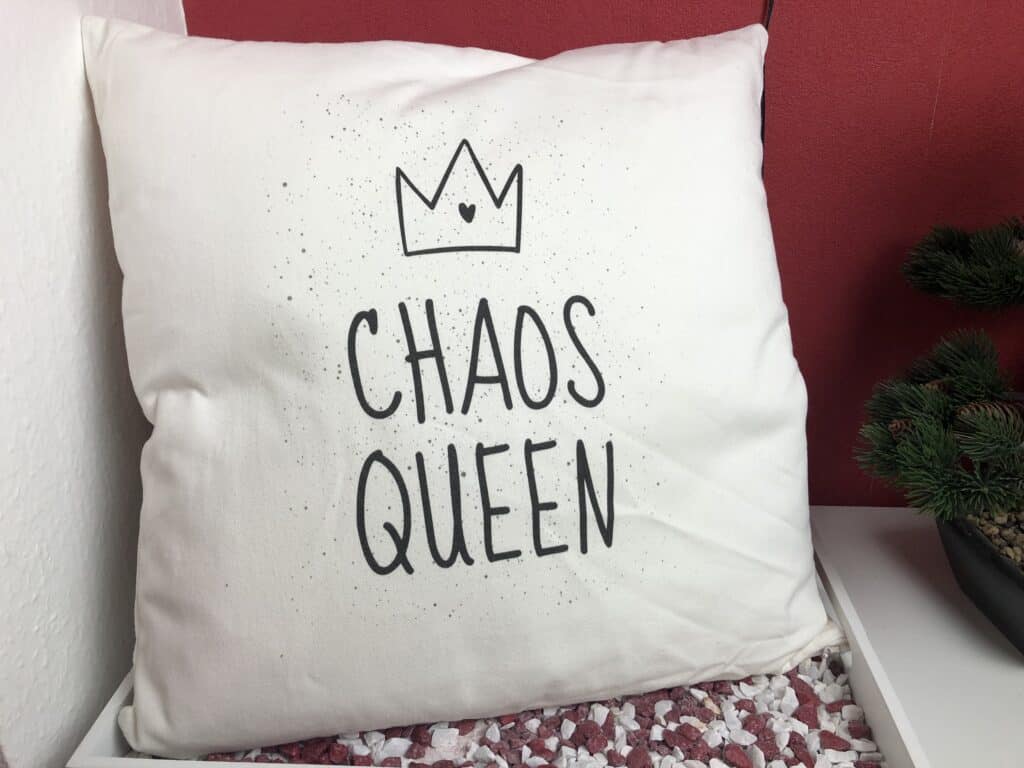 Das Daliazz Dekokissen Chaos Queen