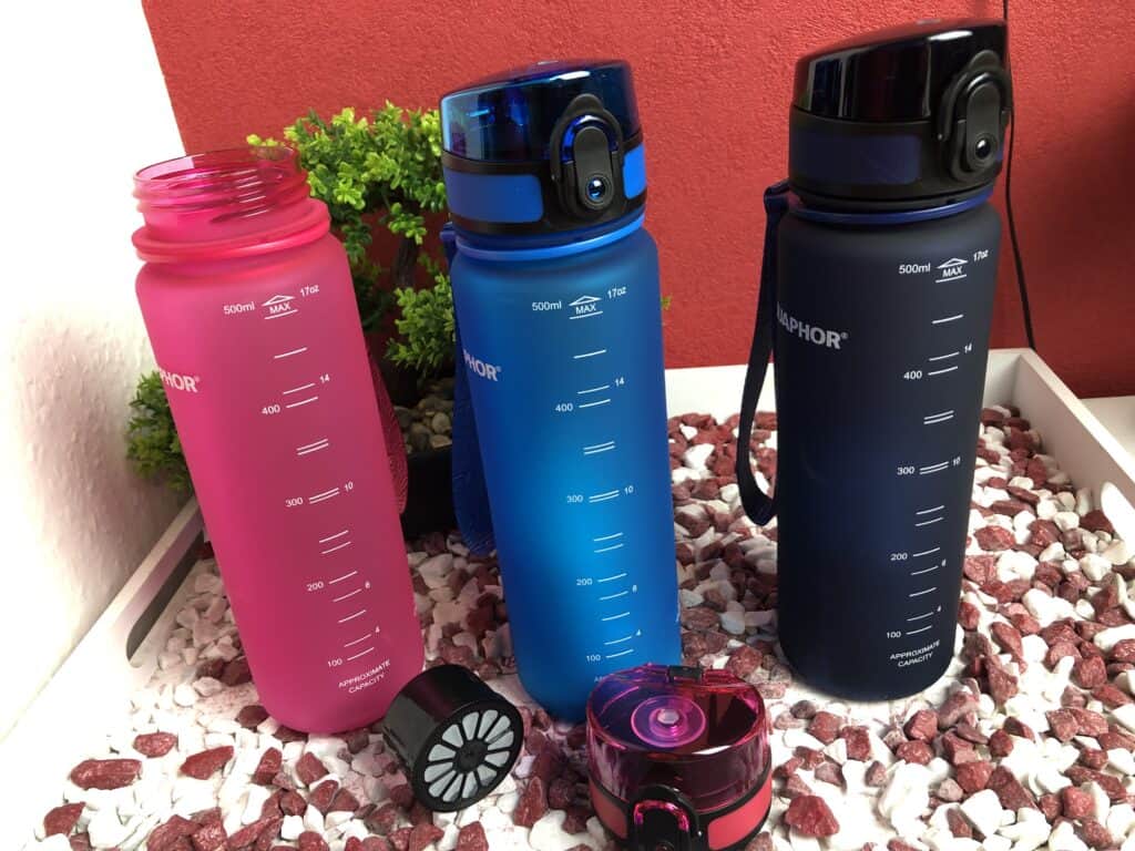 Die drei Aquaphor Filterflaschen mit dem Filter