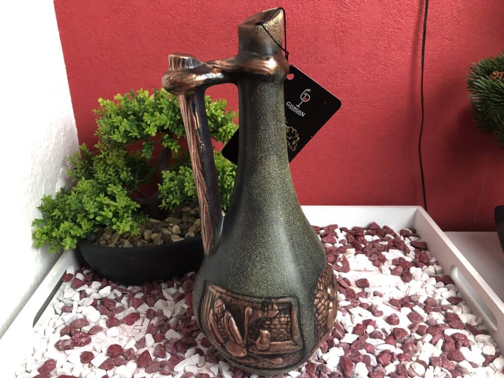 Meine Geowein Saperavi Georgian Tonflasche Orshimo