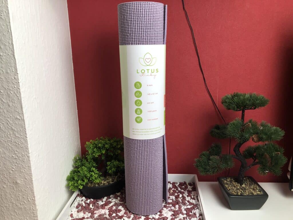 Meine Superyoga Yogamatte in Lavendellila