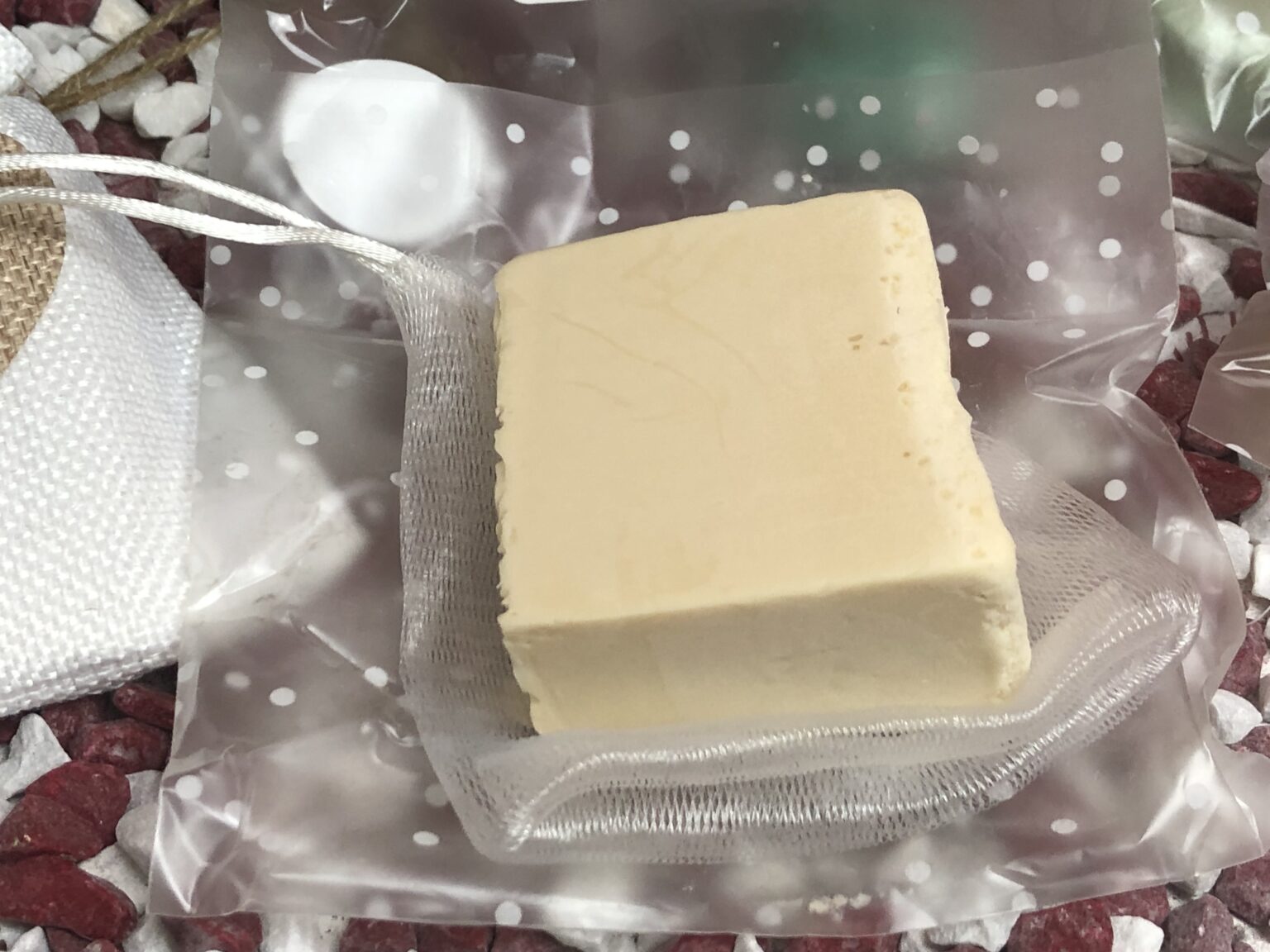 Die Amoor Manufaktur CBD Naturseife