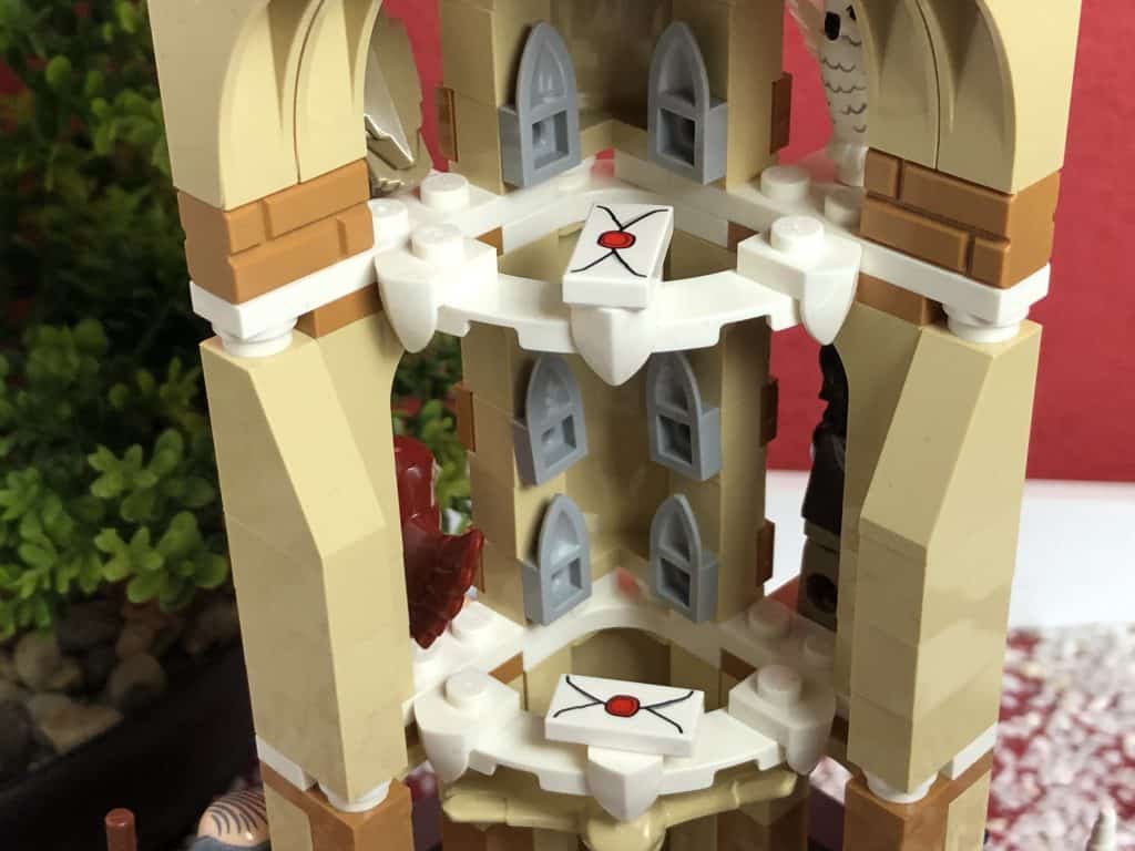 Lego Harry Potter Eulerei auf Schloss Hogwarts, die Briefe