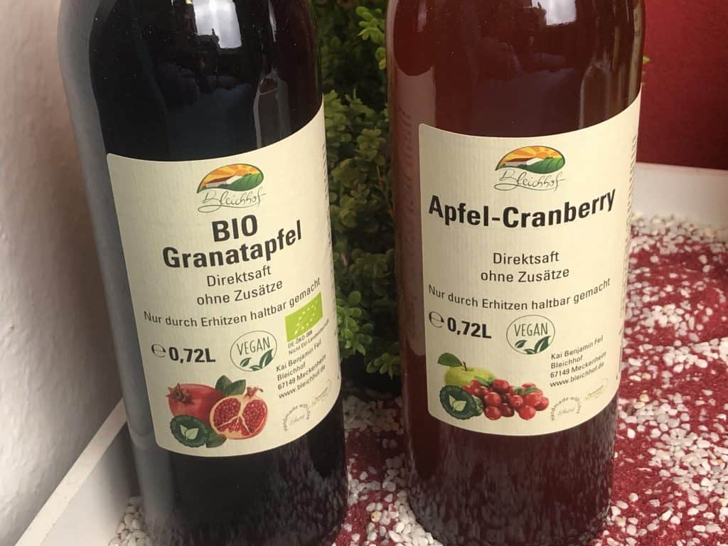 Der Bio Granatapfelsaft und der Apfel-Cranberrysaft