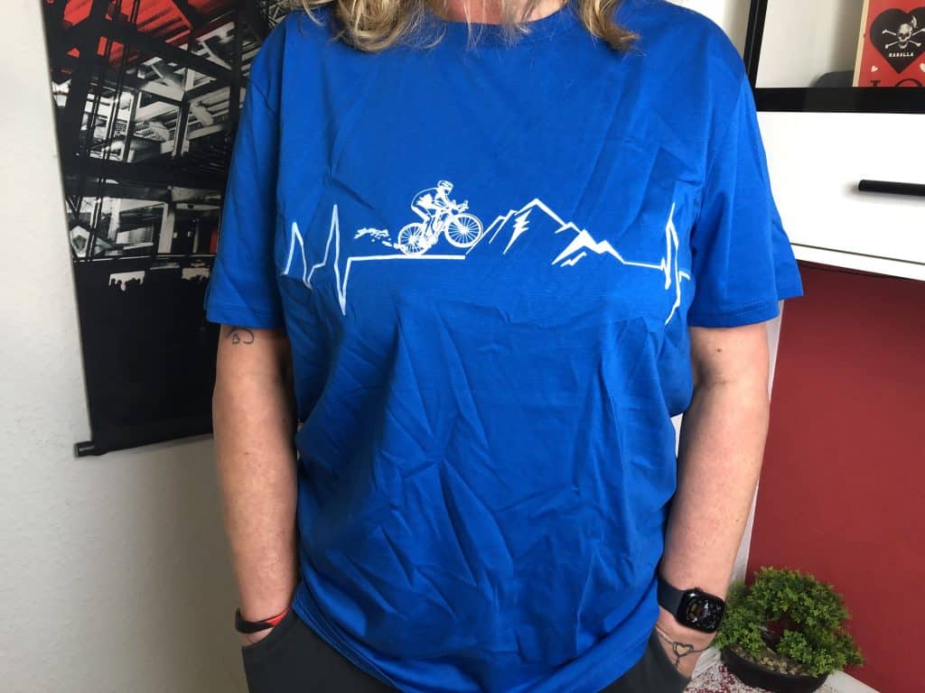 Das Bikerausch T-Shirt Herzschlag in Royal Blau