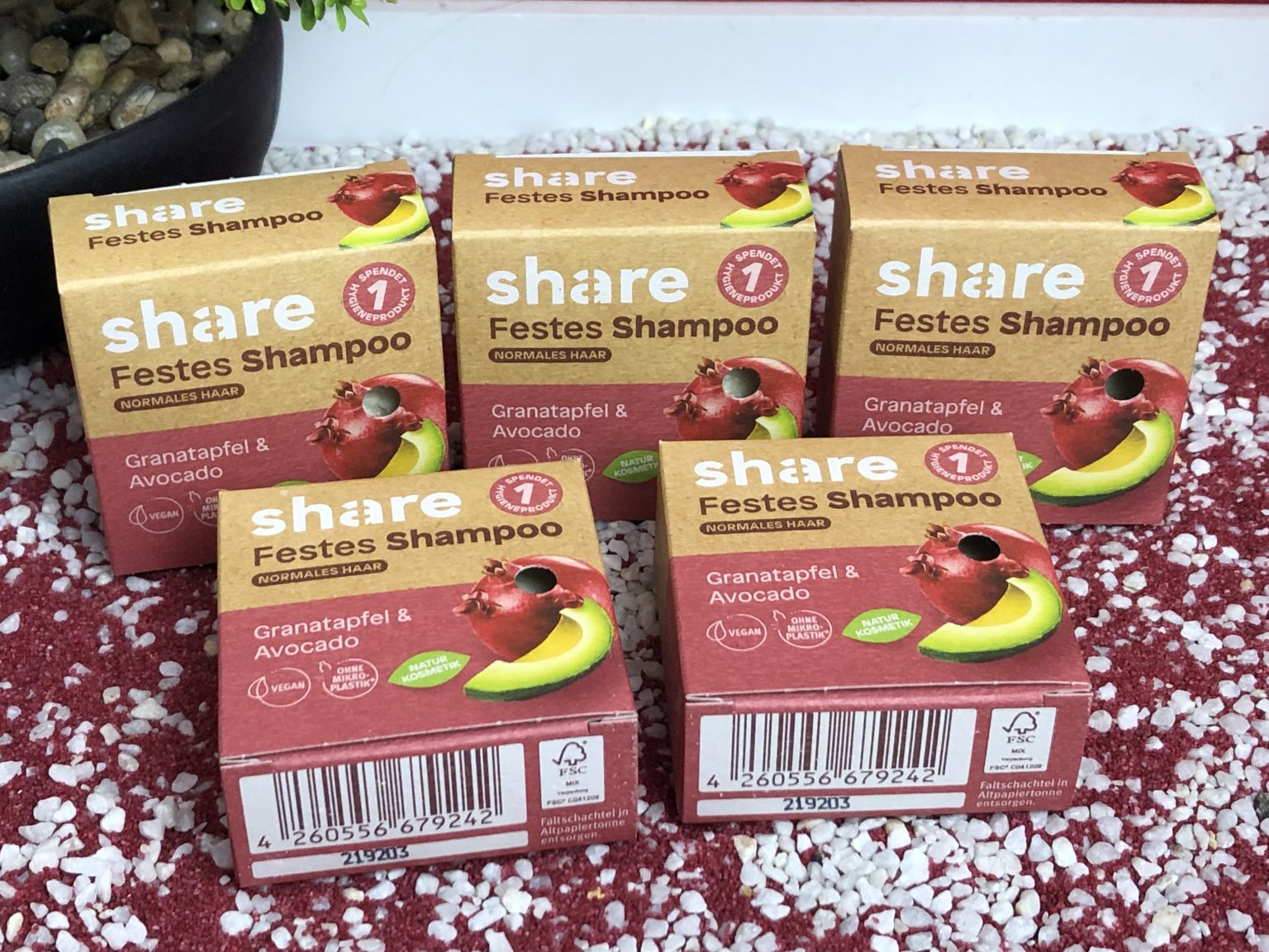 Mein Share Festes Shampoo in der SorteGranatapfel & Avocado