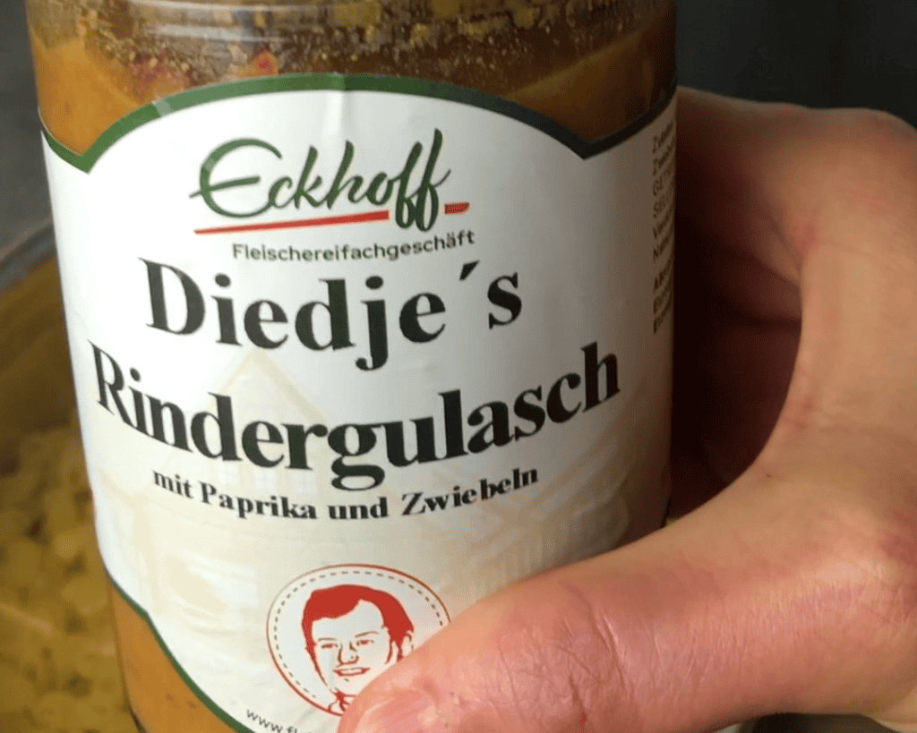 Das Mitten aus Ostfriesland Rindergulasch, so sieht das Glas aus