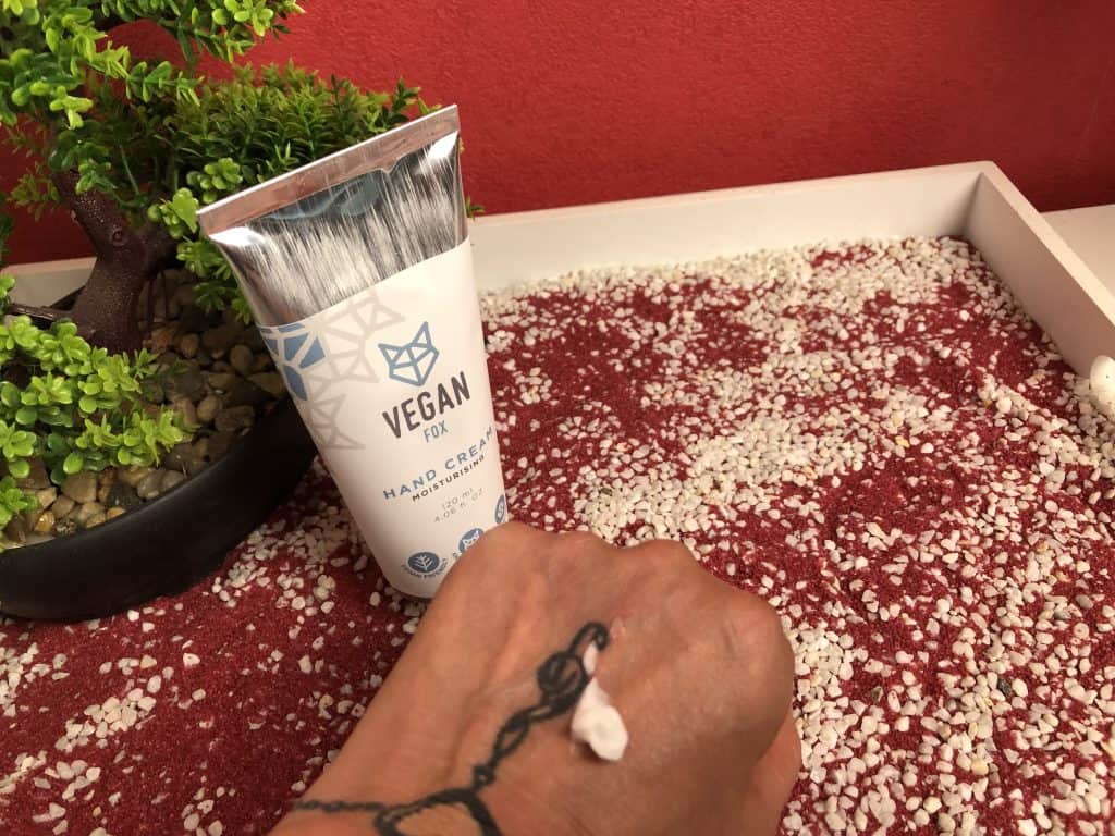 Die Vegan Fox Handcreme mit einer leichten Textur