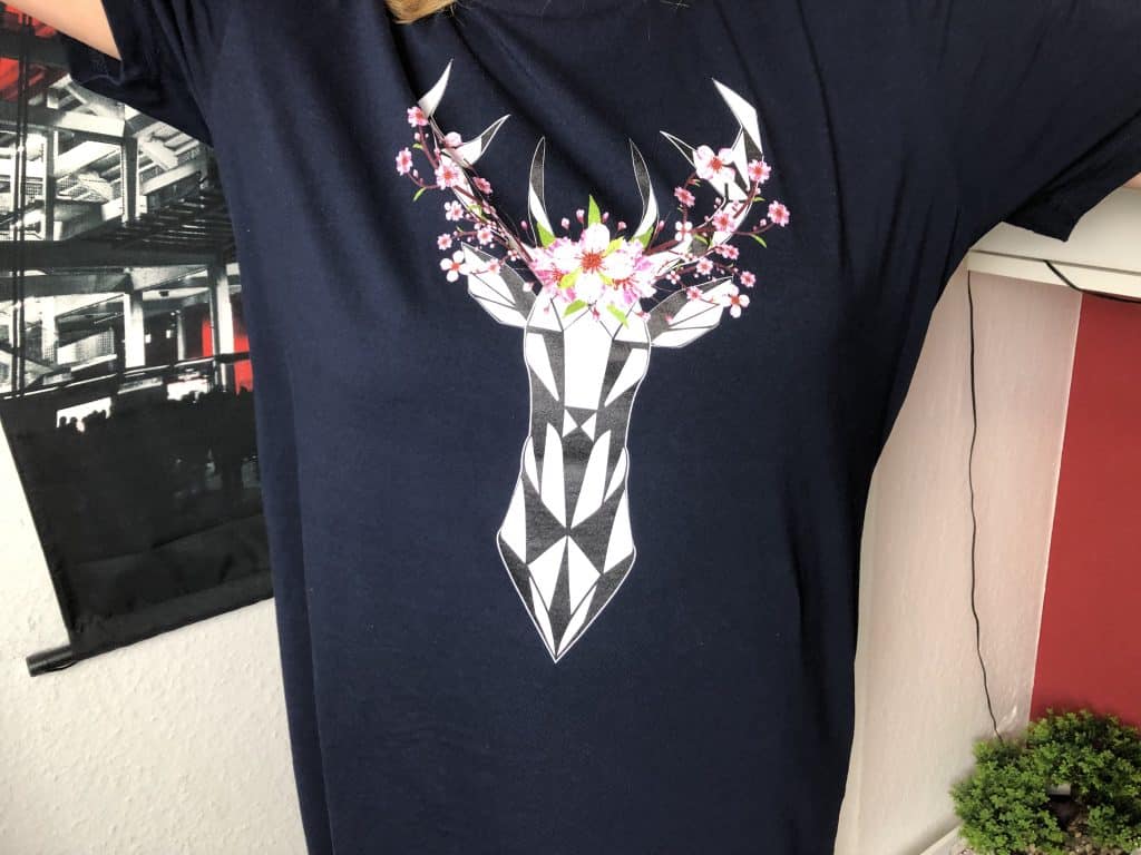 Das Runental T-Shirt Kleid mit dem wunderschönen Motiv