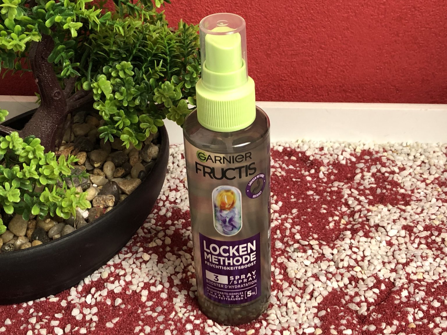 Das Garnier Feuchtigkeitsboost Haarpflege Spray
