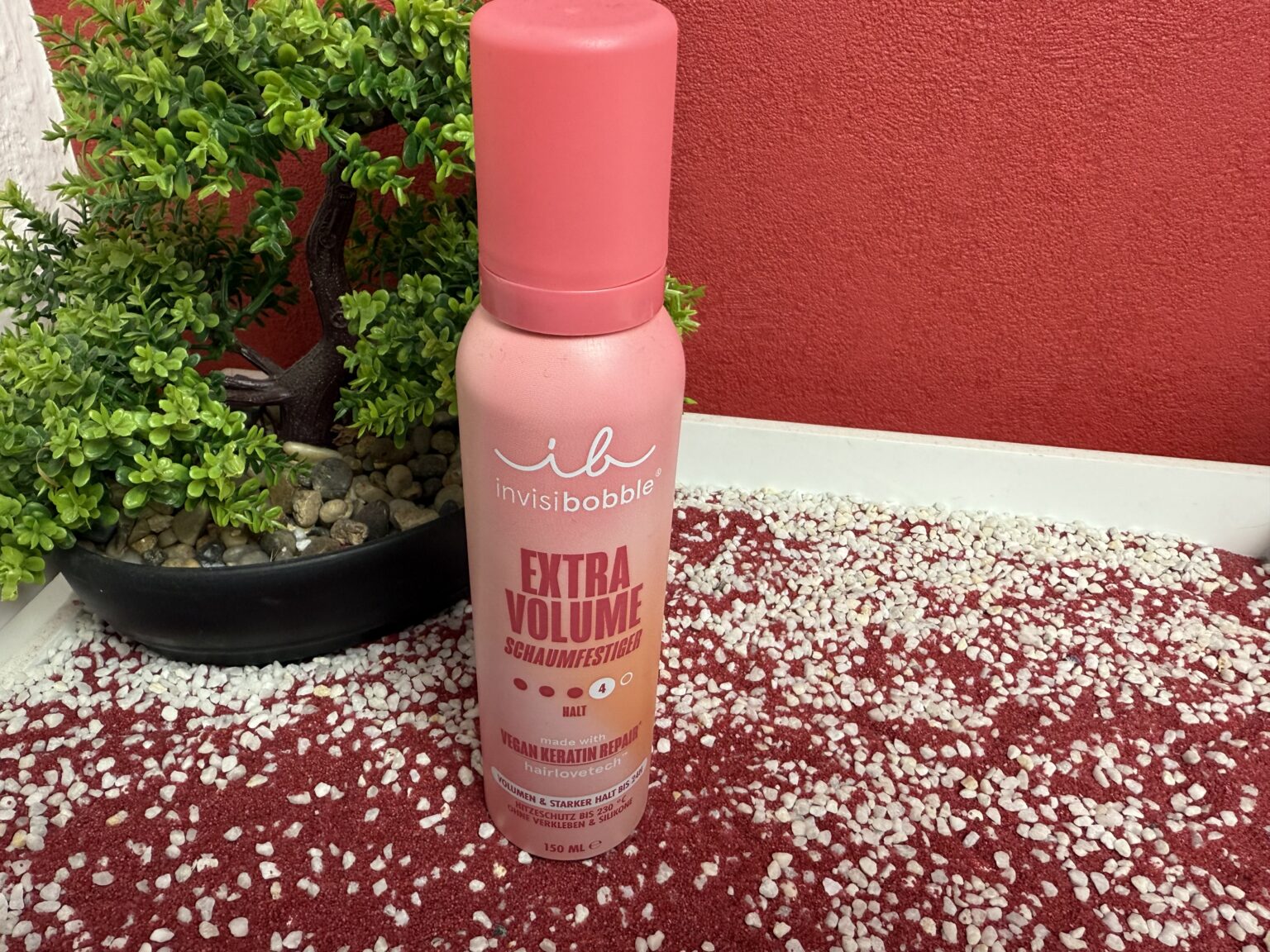 Der invisibobble Extra Volume Schaumfestiger