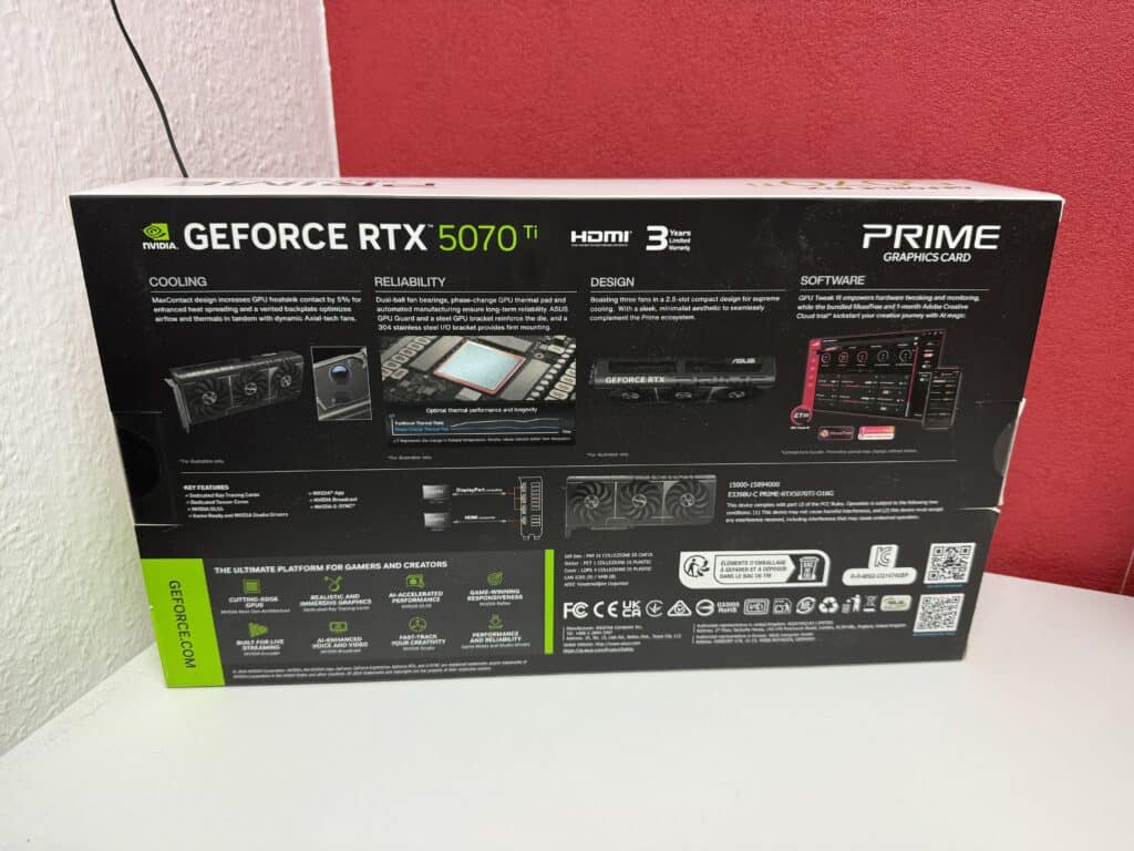 Die Rückseite des Kartons der ASUS Prime RTX 5070-Ti OC