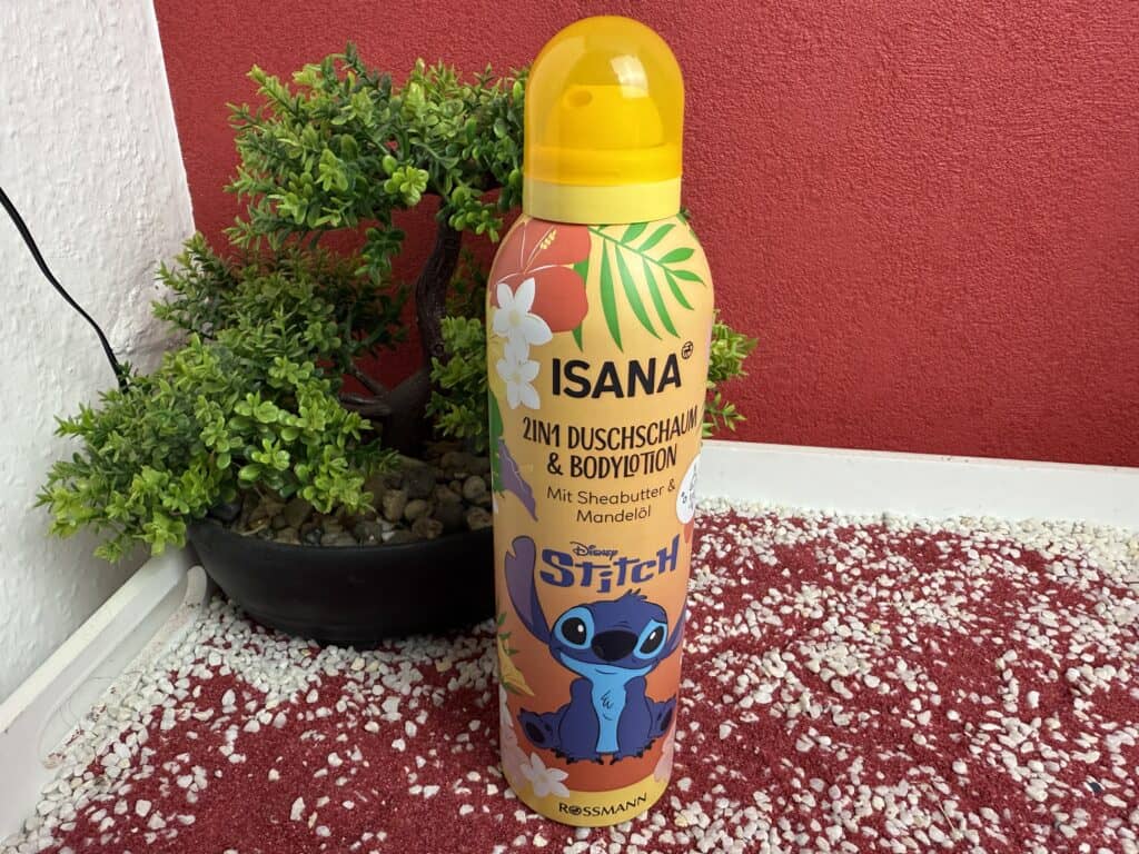 Der Isana Stitch 2in1 Duschschaum & Bodylotion
