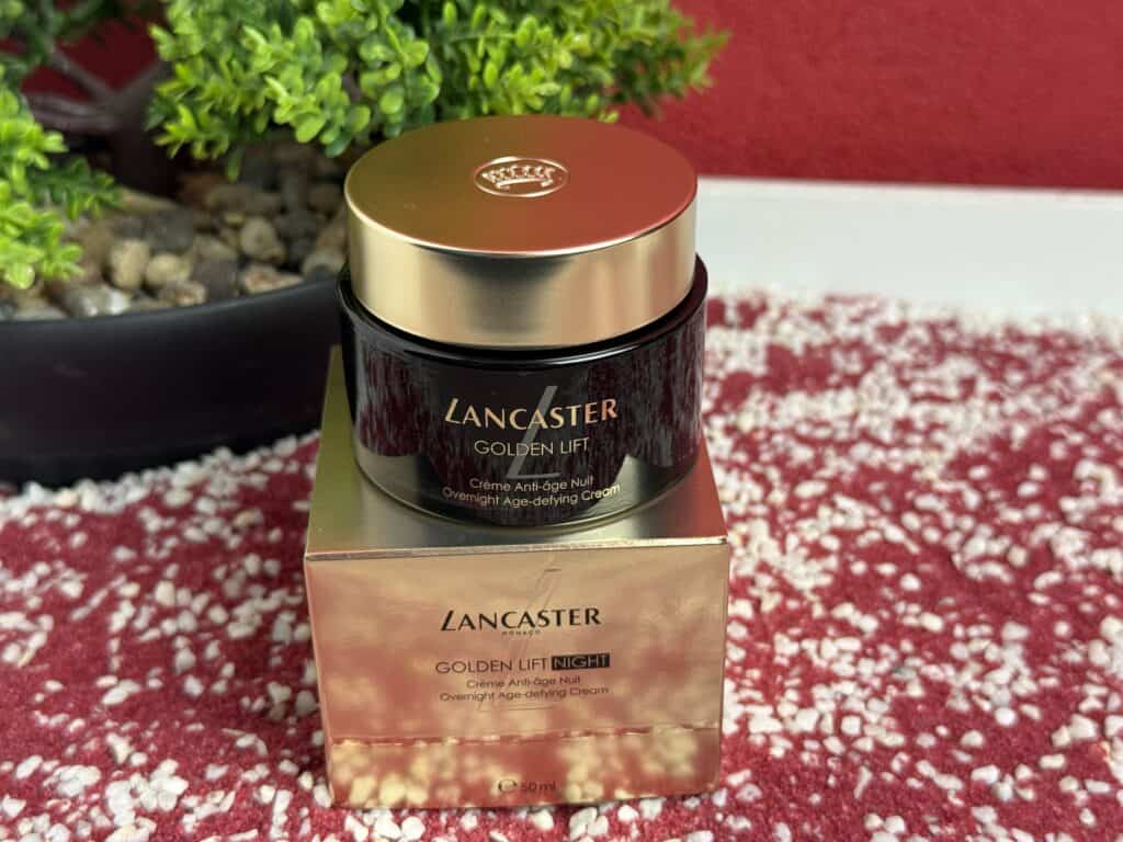 So sieht der Tiegel der Lancaster Golden Lift Night aus