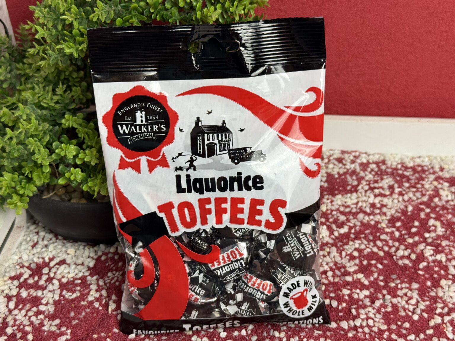 Die Walker's Nonsuch Liquorice Toffees