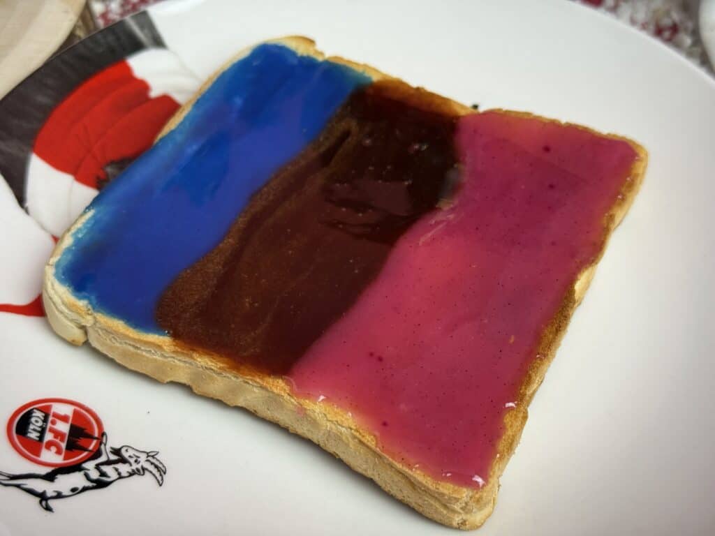 So sehen die drei Farben des Honigs aus