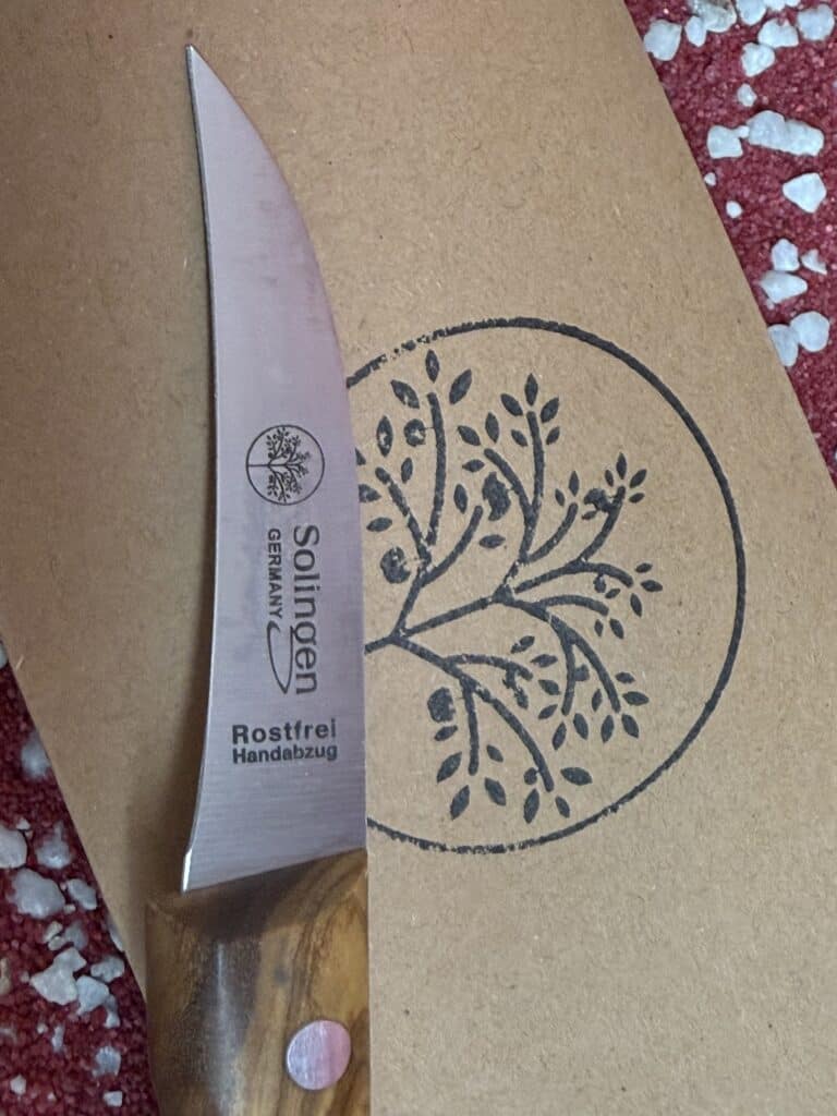 Die hochwertige und scharfe Klinge