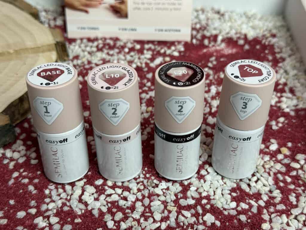 Semilac Easy Off Nagellack, die beiden Farben, die Base sowie der Top Coat