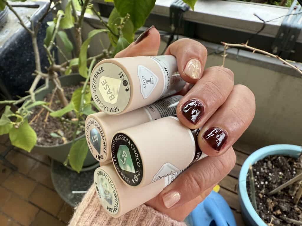 Der Semilac Easy Off Nagellack, so sieht er Aufgetragen aus