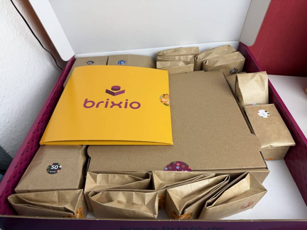 Der Inhalt aus dem Brixio Klemmbausteine Mosaik