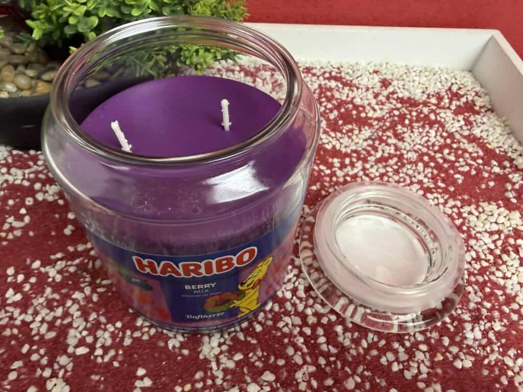 CandleVibes Haribo, hier seht ihr die zwei Dochte