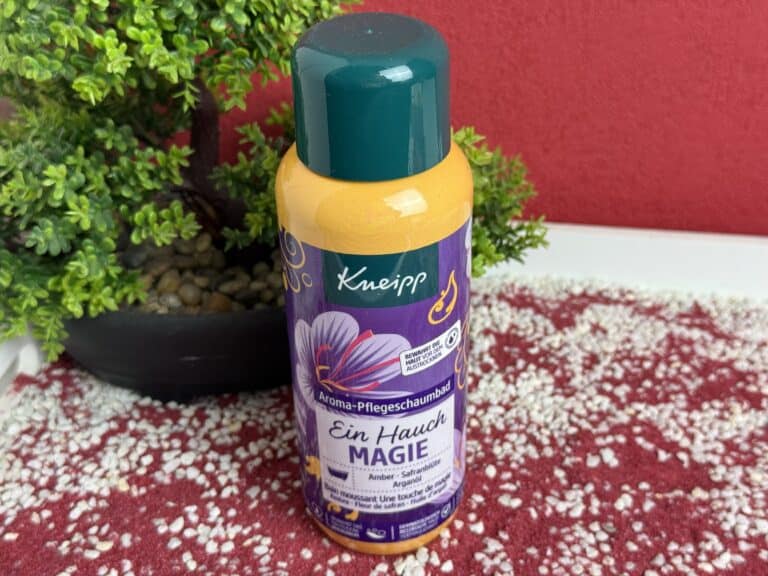 Das Pflege - Schaumbad Kneipp Ein Hauch Magie