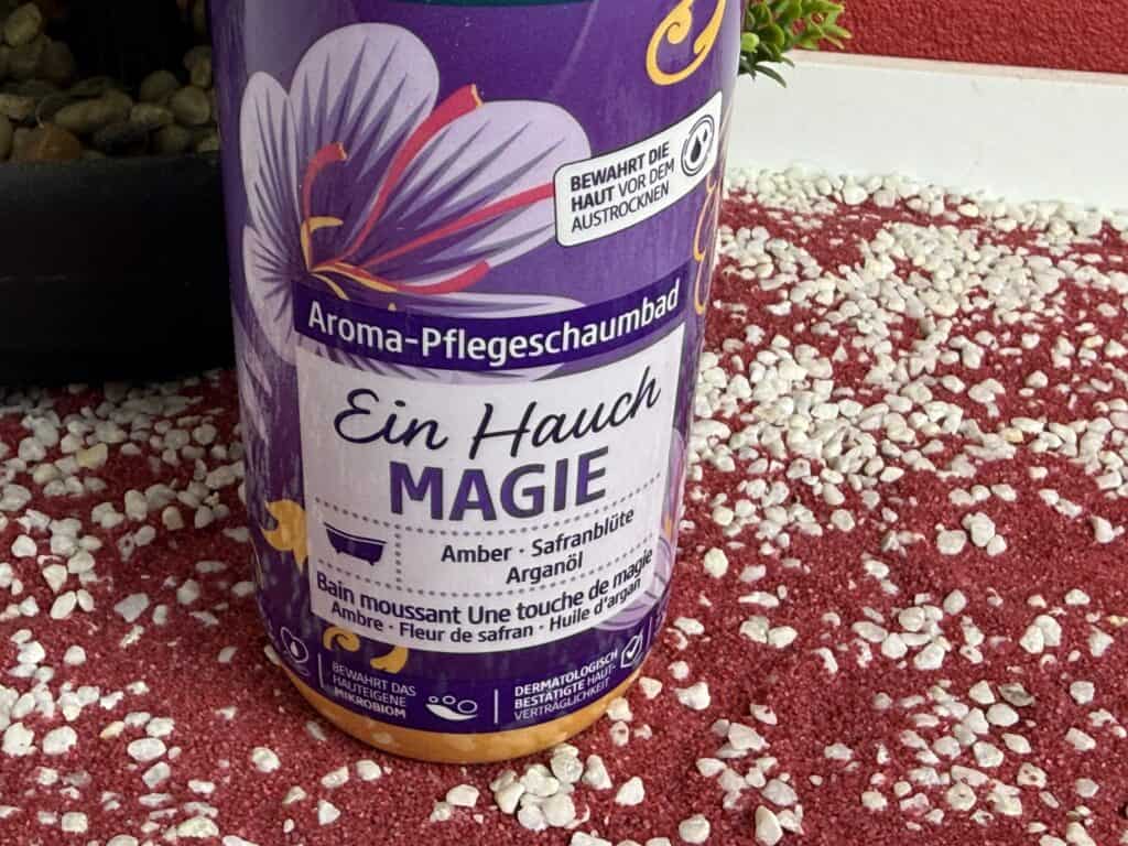 Das aroma-Pflegeschaumbad Kneipp Ein Hauch Magie