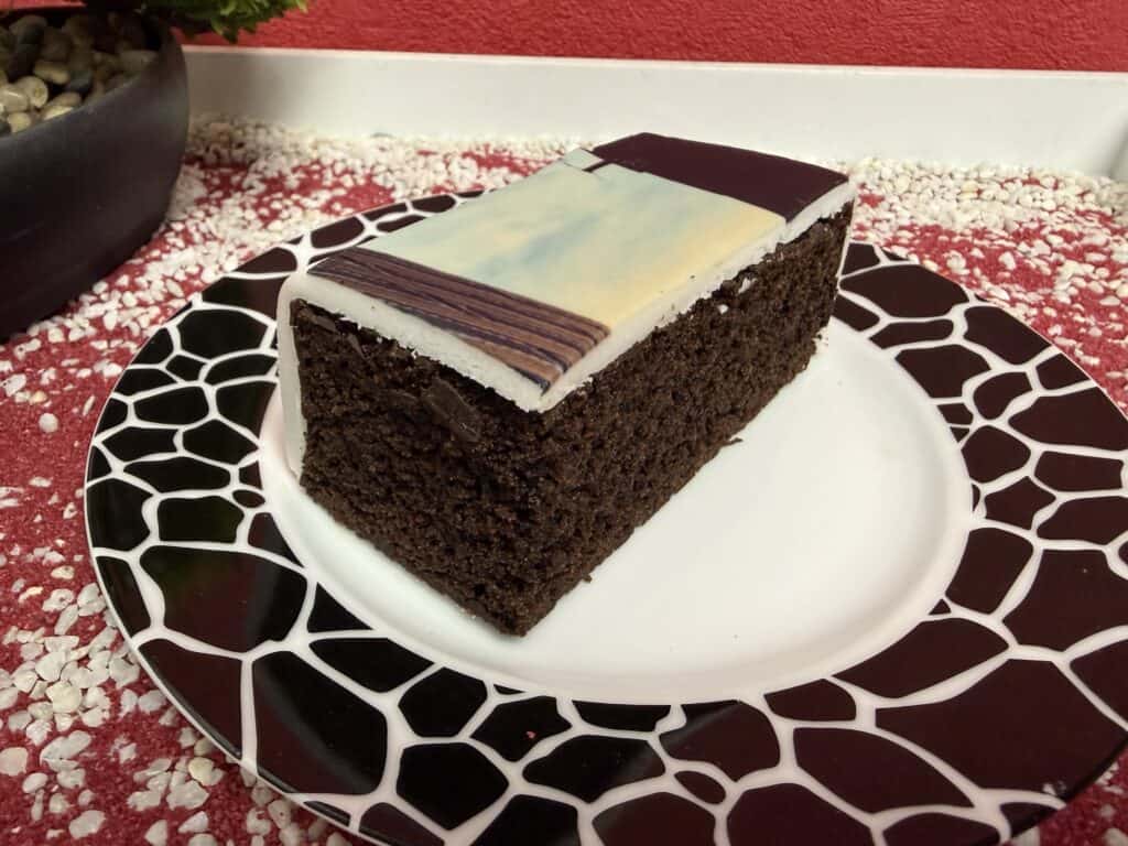 Ein Stück des leckeren Kuchen auf dem Teller