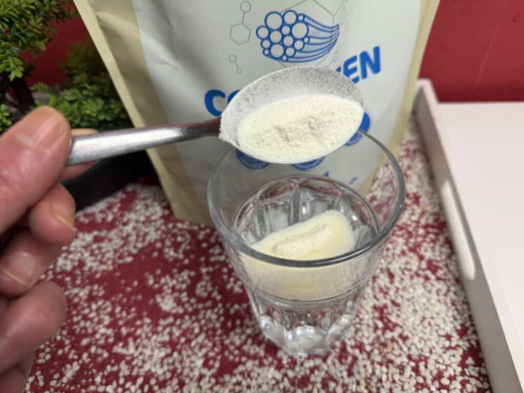 Das Wehle Collagen im Wasser