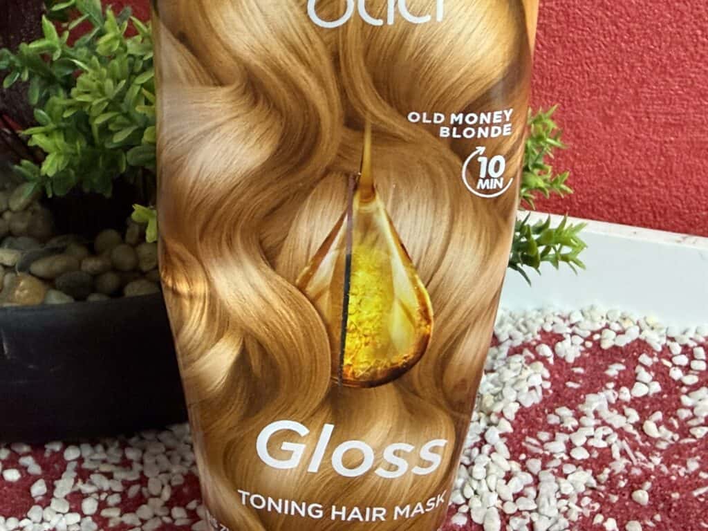 Das Garnier Olia Gloss Old Money Blonde. So schön sollte die Farbe aussehen, anstatt war es Knallorange wie eine Karotte